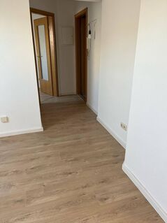 helle 2-Raum-Wohnung in Altentreptow zu vermieten