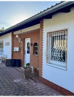 Gepflegter Bungalow mit Doppelgarage - ein Traum in ländlicher Idylle! - Waldeck (Hessen)