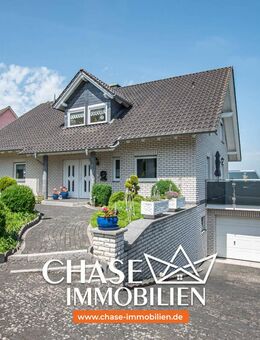 Kleinod mit Panorama-Weitsicht - Exklusives Ein-/Zweifamilienhaus mit Einliegerwohnung in Hehlen! - Hehlen