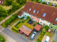 Modernes Reihenmittelhaus mit Wintergarten, Sauna, Kamin und Doppelcarport in Stralsund - Stralsund