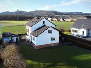 Sehr gepflegtes Ein-/Zweifamilienhaus mit schönem Garten in Lichtenfels/ OT Reundorf - Lichtenfels (Bayern)