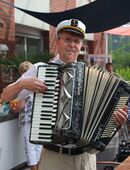 Akkordeonspieler in Arnstadt, Wurzbach, Chemnnitz, Erfurth, Akkodeonist in 47669