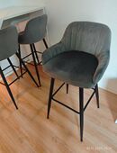 4 Barstühle mit Lehne in 60437