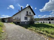 Sanierungsbedürftiges Einfamilienhaus mit Scheune und großem Grundstück - Nonnweiler
