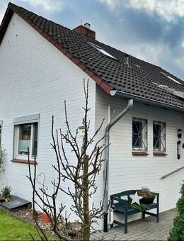 Einfamilienhaus mit gepflegtem Garten und Carport - Munster