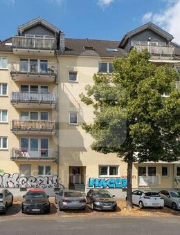 Vermietete Eigentumswohnung mit 2 TG-Stellplätzen - gepflegt & gut vermietet. - Köln