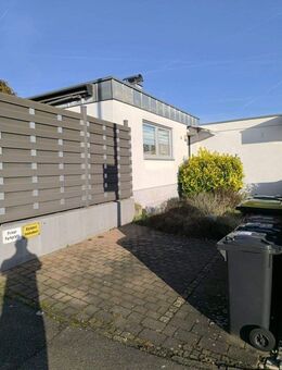 Einfamilienbungalow mit Einliegerwohnung in Kornwestheim - Kornwestheim