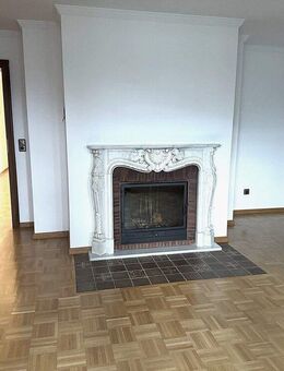 Igel-Schauinsland, ansprechende 3-Zimmer-Dachgeschosswohnung mit EBK und Garten - Igel