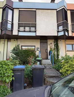 Sanierungsbedürftiges Reihenhaus in Diefflen - Dillingen (Saar)