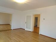 Großzügige 6-Zimmer Wohnung im EG mit Balkon sehr zentrumsnah zu vermeiten !!! - Weiden (Oberpfalz) Zentrum