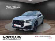 Audi Q2, Sport 35 TFSI S line, Jahr 2020 - Arnsberg