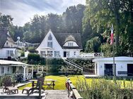 Reetdachhaus mit Wassergrundstück am Dieksee - Bösdorf