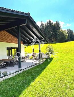 ***Moderner & gehobener KFW55-Bungalow der Extraklasse, Traumlage im Grünen & Renditestark!!*** - Freyung