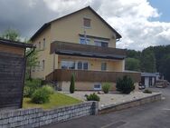 GEPFLEGTES MEHRFAMILIENHAUS MIT 3 WOHNUNGEN! - Michelau (Oberfranken)