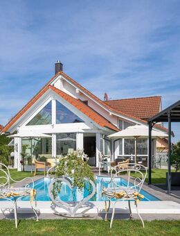 Großzügiges Familiendomizil mit Pool und hochwertiger Ausstattung - Wallhausen (Baden-Württemberg)