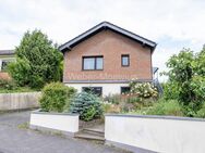 Freistehendes Einfamilienhaus in idyllischer Lage mit Garage, Hobbyraum und charmantem Garten - Königswinter