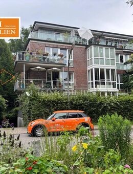 Tolle 3-4 Zimmer-Wohnung mit Tiefgaragenstellplatz in zentraler und dennoch zurückgezogener Wohnlage - Hamburg