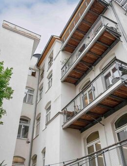 Großes Loft zum Wohnen und/oder Arbeiten an der Kastanienallee - Berlin