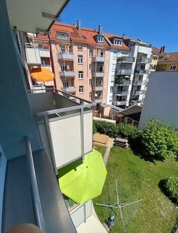 Für Treppensteiger - 2-Zimmer-Wohnung mit Balkon in der Nürnberger Südstadt, Halskestr. 9 - 4. OG ohne Aufzug - Nürnberg