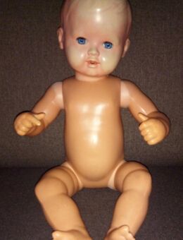 Babypuppe aus den50 / 60´er Jahren - Essen
