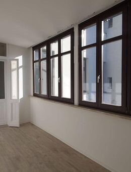 geräumige 5- Raumwohnung mit Wintergarten und zwei Bädern im Stadtzentrum ! - Görlitz
