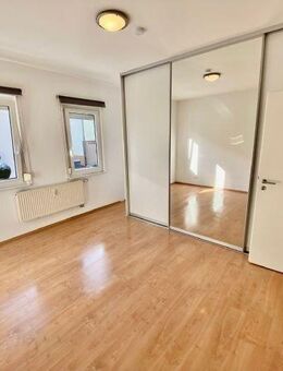 Gepflegte und moderne Altbau 3-Zimmer Wohnung mit hohen Decken in Ostfildern-Ruit - Ostfildern