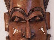 Afrikanische Echt Holz Masken - Kassel