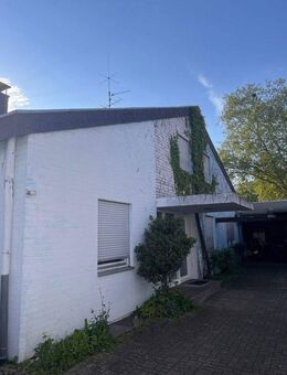 PRIVAT! - Attraktives 8-Zimmer-Mehrfamilienhaus mit Garage in Kehl - Kehl