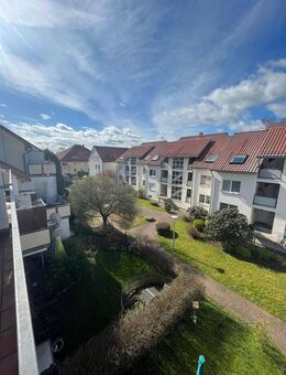 Ab sofort! * Schicke 3-Raumwohnung im DG mit großen Balkon * - Biederitz
