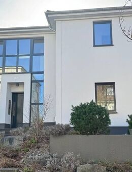 Exklusive Erdgeschoßwohnung mit Tiefgarage und Personenaufzug im Stadtgartenviertel Hagen - Hagen (Stadt der FernUniversität)