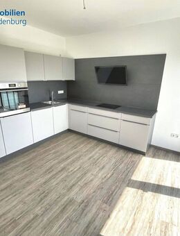 Neubau! Topmoderne Wohnung mit Küche und Balkon über Arztpraxis in Garrel! - Garrel