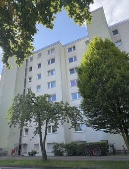 Burgdorf/Südstadt: Sanierungsbedürftige 2-Zimmer-Wohnung - Burgdorf (Landkreis Region Hannover)