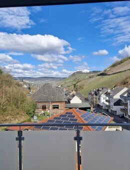 RESERVIERT - Komfortable 3-Zi-Wohnung mit Balkon im DG - Traben-Trarbach