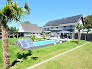 Luxuriöses Landhaus mit beheiztem Pool auf 4000 m² Grundstück - Kleve (Nordrhein-Westfalen)