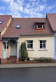 Nettes Einfamilienhaus als Reihenmittelhaus