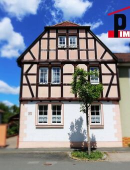 PREIS REDUZIERT! Einfamilienhaus in bester Lage, nur wenige Schritte vom Stadtzentrum entfernt! - Bad Rodach
