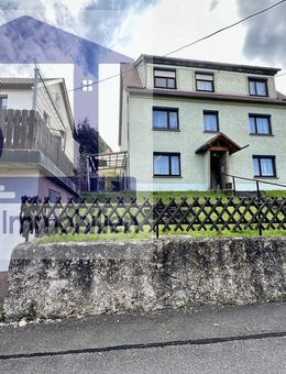 Familien aufgepasst !Traumlage trifft Wohnfreiheit - Haus mit Garten, Garage und Wintergarten in Steinbach - Hallenberg - Steinbach-Hallenberg