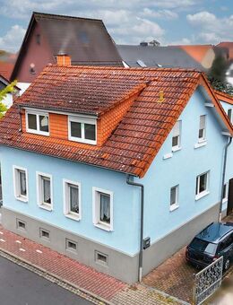 Familienfreundliches Zweifamilienhaus in zentraler Lage von Bruchköbel - Bruchköbel