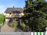 Nur mit Koffer umziehen: Einfacher geht es nicht! Besonderes Einfamilienhaus in gesunder Höhenlage - Vettelschoß