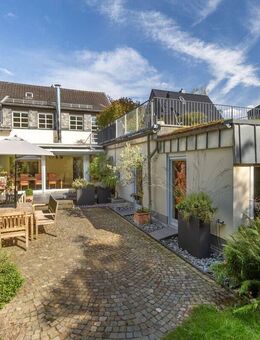 Großzügiges Wohnhaus im Junkersdorfer Blumenviertel - Köln