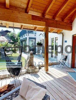 Stilvoll. Grün. Unabhängig: Designhaus mit Garten-Paradies und VOLLER AUTARKIE in Sauerlach-Arget - Sauerlach