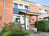 HL-Kücknitz. Gemütliches Mittelreihenhaus mit Carport, Vollkeller und ausgebautem Spitzboden - Lübeck