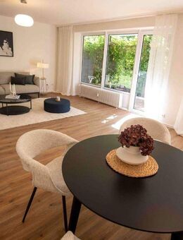 Bezugsfertige, renovierte, 2-3 Zi. EG-Whg. mit bezaubernder Terrasse und TG-Stellplatz - Hamburg