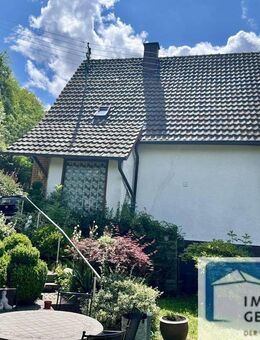 Ein-/Zweifamilienhaus in ruhiger Ortsrandlage mit großzügigem Grundstück! - Selbach (Sieg)