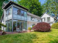 Perfektion am Alsterlauf: Stilvolles Einfamilienhaus mit weitläufigem Garten - Hamburg
