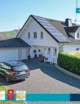Detzem: Traumhaus in Panoramawohnlage, Doppelgarage, Garten, Pool, PV-Anlage, Dachterrasse u.v.m. - Detzem