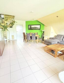4-Zimmer-Maisonette über zwei Ebenen mit Wendeltreppe, Balkon und Dachgeschosscharme - jetzt entdecken! - Monheim (Rhein)