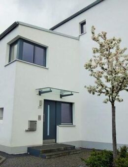 Bachem, hochwertiges Reihenhaus, ca. 114 m², 4 Zimmer, Terrasse, luxuriöse Einbauküche - Frechen