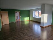 Helle, geräumige 3-Raum-Wohnung in Haus mit modernster Pelletheizung und Solarthermie inkl. Stellplatz - Osthausen-Wülfershausen