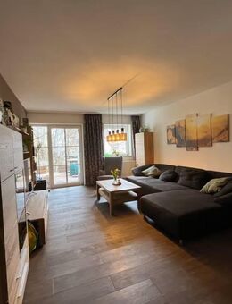 Moderne 3-Zimmer-Wohnung mit Terrasse, Garten und Einzelgarage – Ihr neues Zuhause! - Leinburg